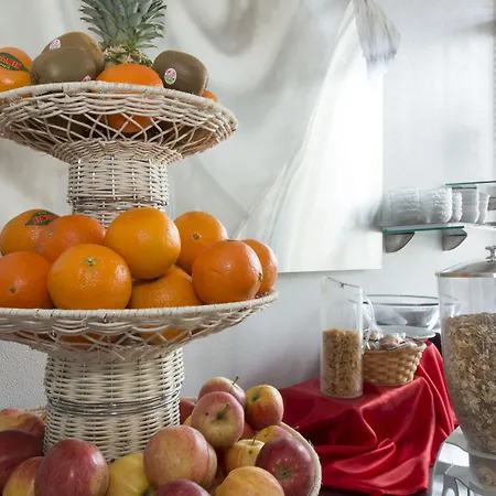 Le Jean-sebastien Bach Апарт-отель