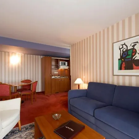 Le Jean-sebastien Bach Apart Otel 4*