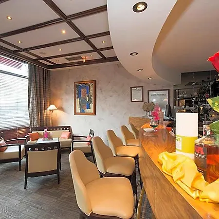 Le Jean-sebastien Bach Apartmanhotel 4*