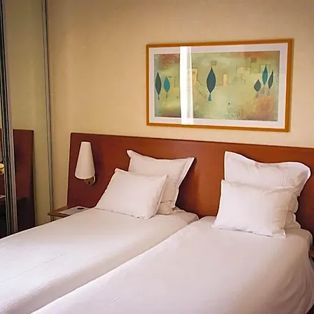 Le Jean-sebastien Bach Apartmanhotel 4*