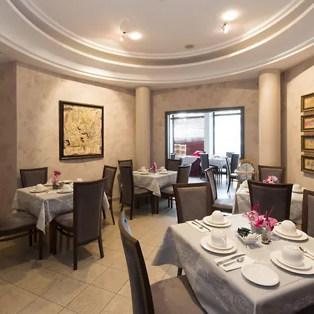 Apart Otel Le Jean-sebastien Bach 4*