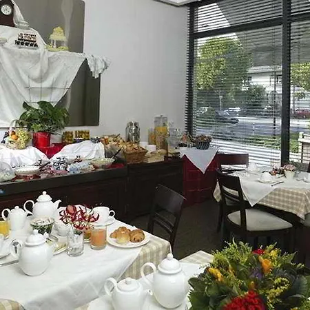 让塞巴斯蒂安巴驰酒店 公寓式酒店