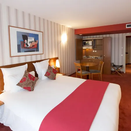 让塞巴斯蒂安巴驰酒店 4* 斯特拉斯堡