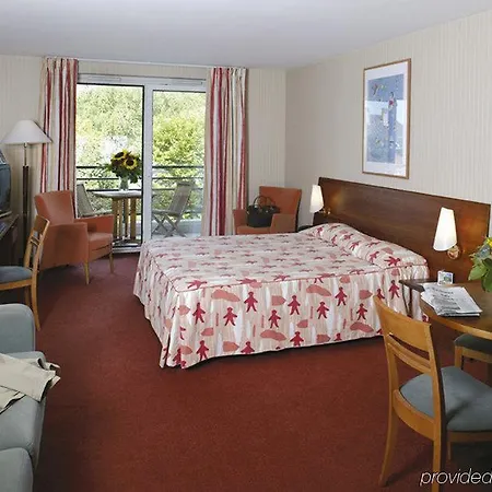 让塞巴斯蒂安巴驰酒店 4*