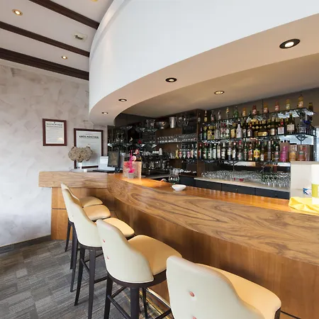 让塞巴斯蒂安巴驰酒店 公寓式酒店